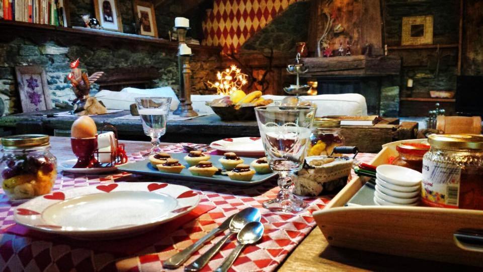B&B Lo Djoua De Toueno Arvier Eksteriør bilde